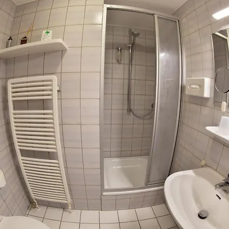 Deeke's Quellenhof Hotell 3*