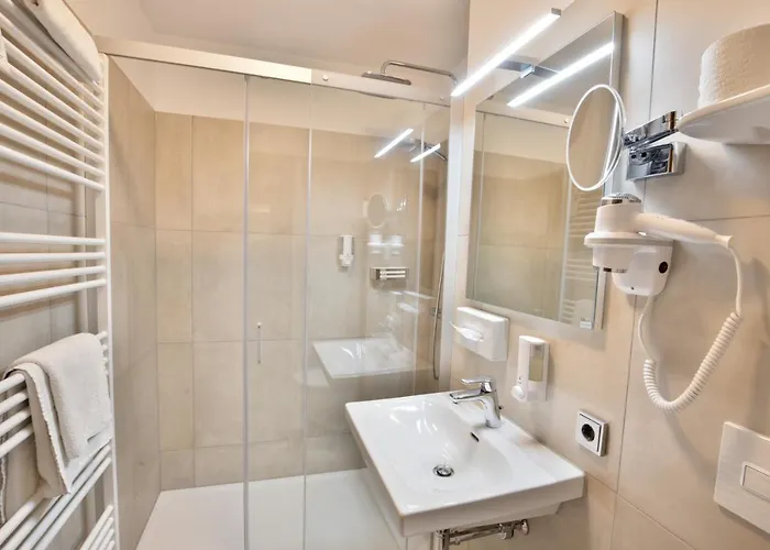 Hotel Deeke's Quellenhof Lubbecke