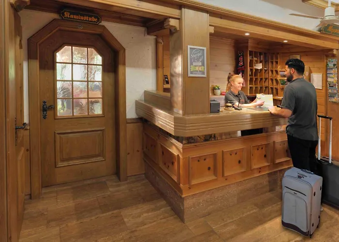 Deeke's Quellenhof 3* לובקה